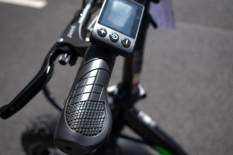 Easy grip handlebars ebike for comfort and easy travel